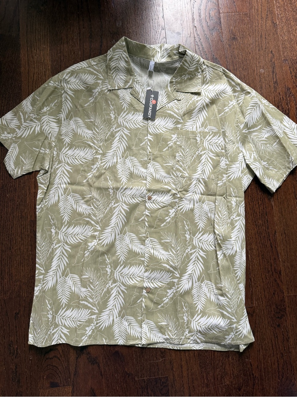 Casual Olive Green Leaf Print Short-Sleeve Button Shirt